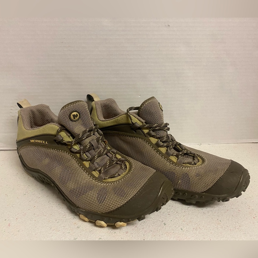 Merrell Women’s Chameleon Hiking Shoe